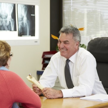 Mr Michael Anderson Orthopaedic Surgeon
